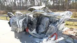 LKW übersieht Stauende auf A27
