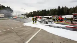 BAB7: PKW-Brand + Infektionsgefahr