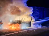 BAB7: PKW in Vollbrand