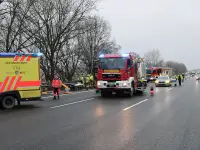 Vier Verletzte nach Unfall auf der A7 - Einer davon schwer
