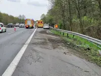 BAB7: PKW-Unfall bei Spurwechsel