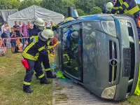 TH-Vorführung beim Tag der offenen Tür in Düshorn